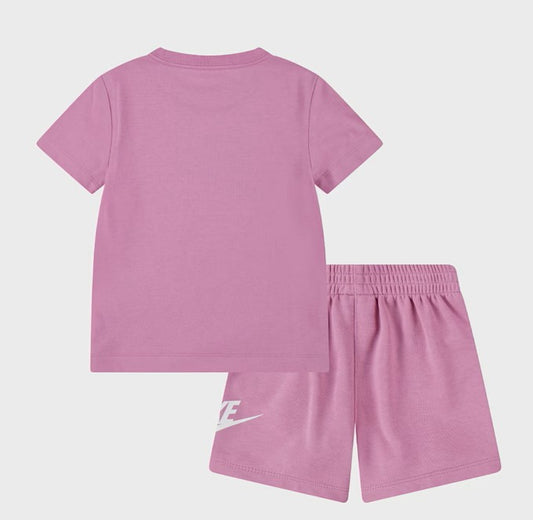 NIKE NKN CLUB TEE AND SHORT SET MAGIC FLAMINGO 66L596-ACG