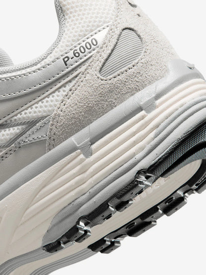 Nike P-6000 AS IU7549-072 | Scarpa Unisex Avorio | Stile Retrò con Nabuk
