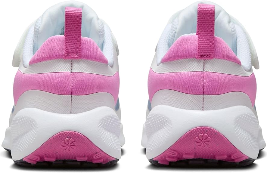 NIKE REVOLUTION 7 FB7690-103