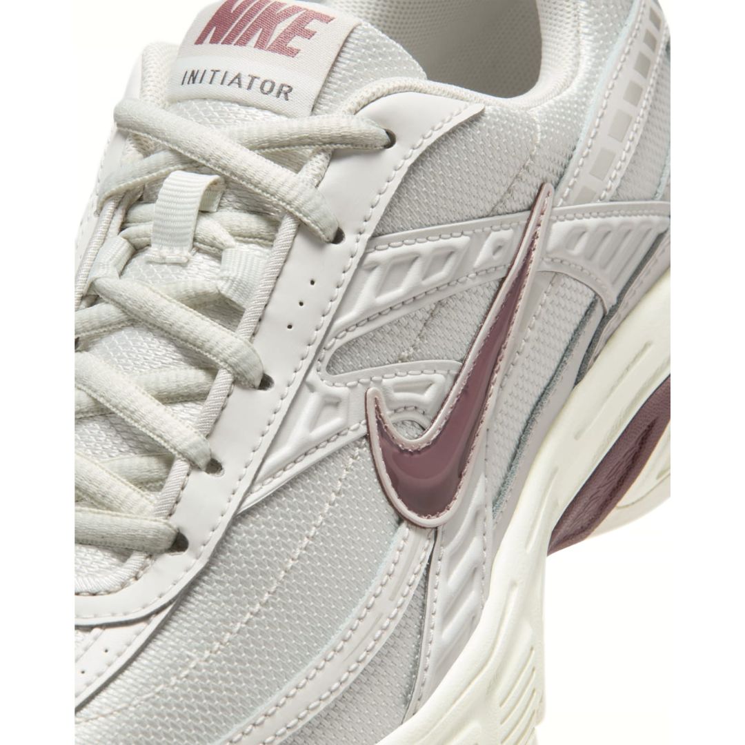 NIKE WMNS NIKE INITIATOR LT BONE/TATTOO-PHANTOM 394053-007