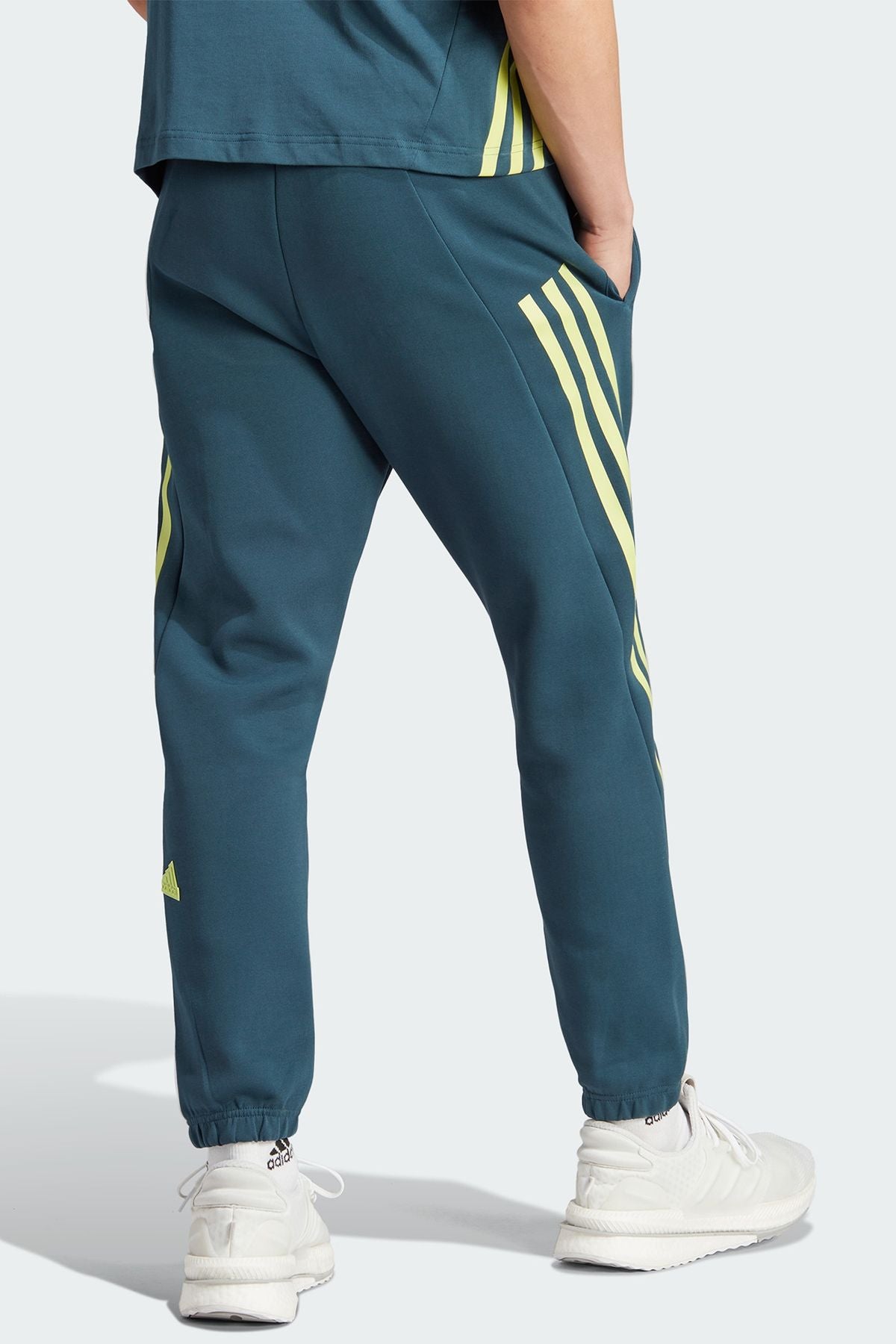 IJ6372 - Pantaloni - ADIDAS