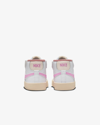 Nike Blazer Mid '77 WHITE/PINK SPELL-GUAVA ICE-JADE ICE DZ2902-100
