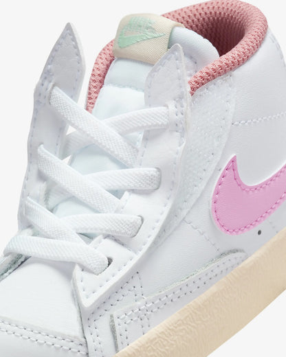 Nike Blazer Mid '77 WHITE/PINK SPELL-GUAVA ICE-JADE ICE DZ2902-100