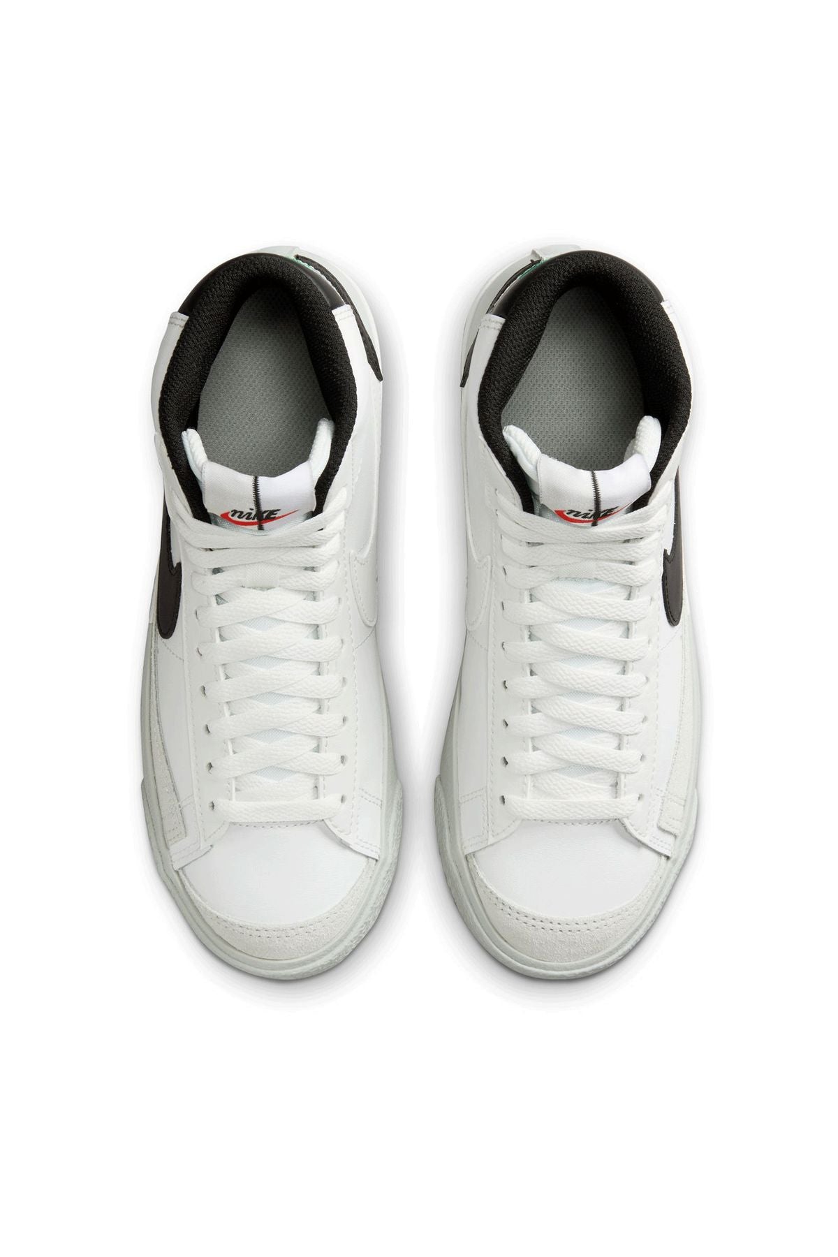 Nike Blazer Mid '77 SE SUMMIT WHITE/BLACK-LIGHT SILVER FN6937-100